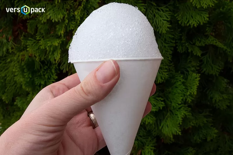 Disposable paper cone cups for water and ice cream