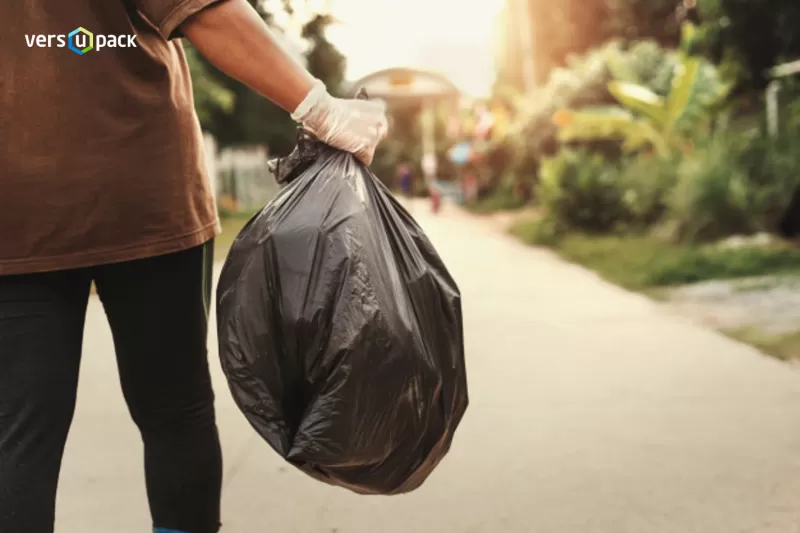 Garbage bags and bin bags with antimicrobial coating